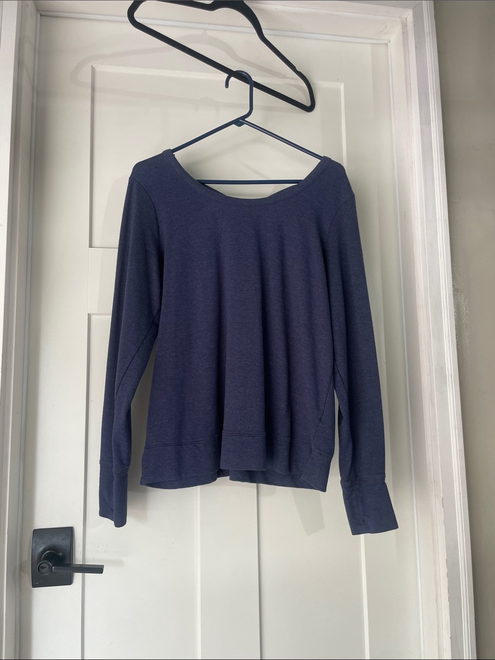 Old Navy Navy Scoop Neck Long-Sleeve Pullover